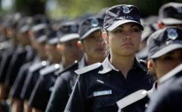 Provincia anunció un aumento salarial para la Policía que acumulará 60% en el año