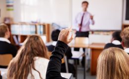 Autorizan nuevo aumento en las cuotas de colegios privados con subsidio en Provincia